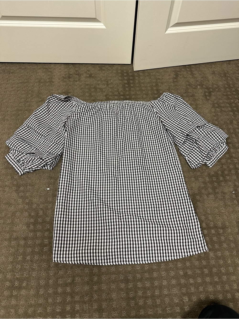 Style Envy Black & White Gingham Off-Shoulder Puff Sleeve Tunic